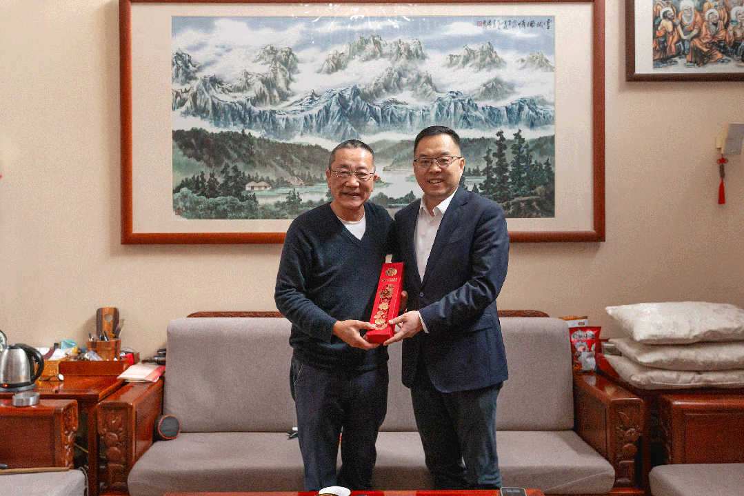 山東重工黨委班子走訪慰問離退休老黨員老干部、困難職工、駐村第一書記