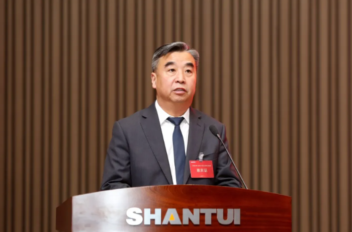 山推召開(kāi)第六屆職工代表大會(huì)第七次會(huì)議